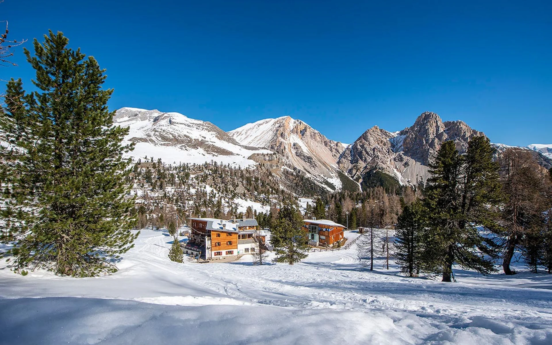 Rifugio Fanes, San Vigilio