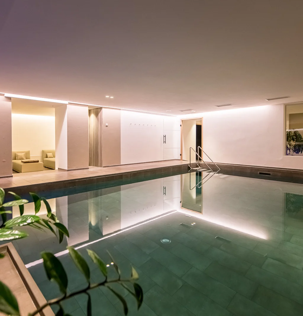 Vacanza nel nostro hotel con piscina a Valdaora