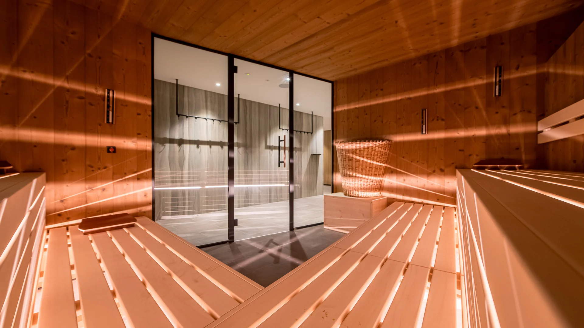 Cercate un hotel con spa a Valdaora?