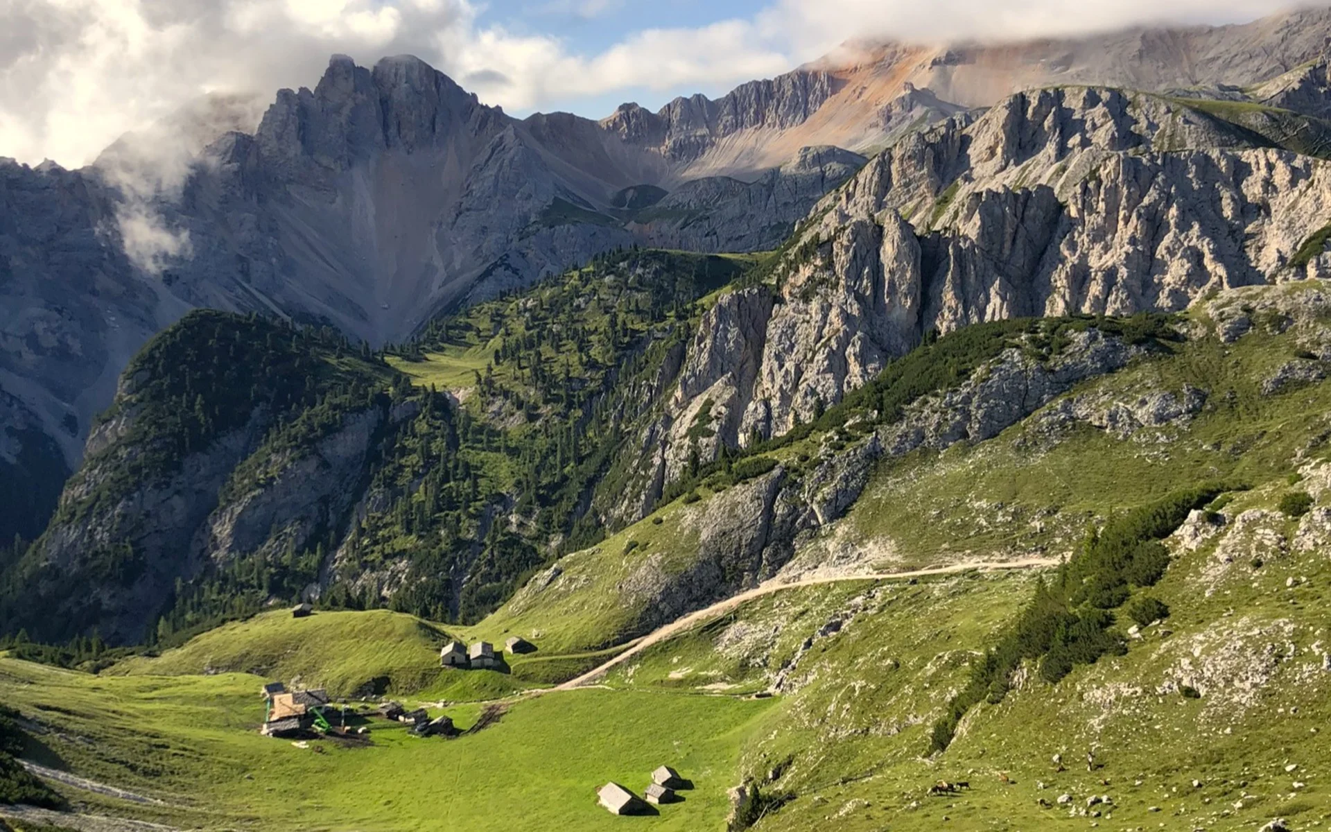 Valle Foresta - attraversamento da Valdaora Valle Foresta - attraversamento da Valdaora